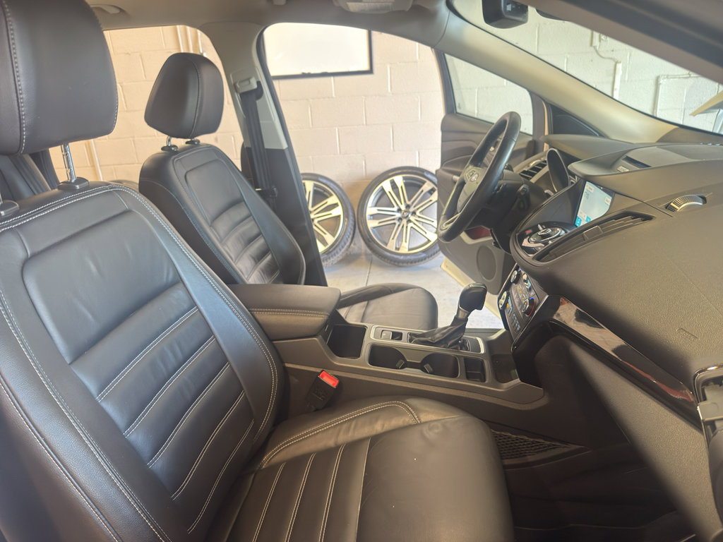 Used 2017 Ford Escape Titanium w/ Equipment Group 301A image 21