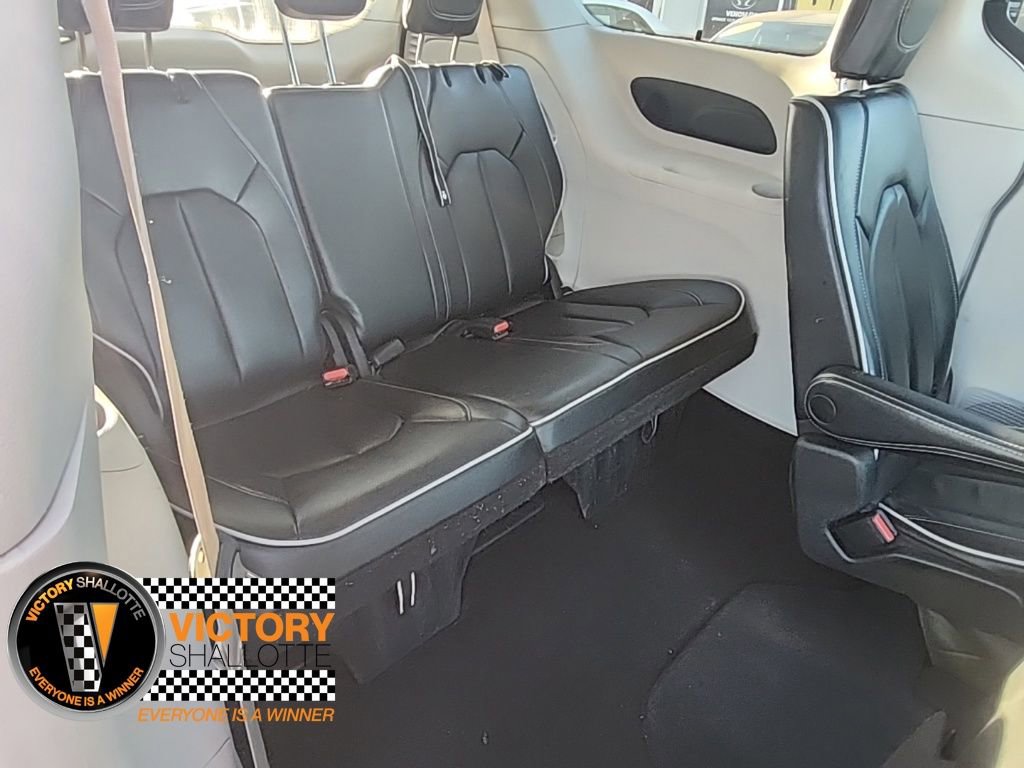 Certified 2023 Chrysler Pacifica Limited image 29