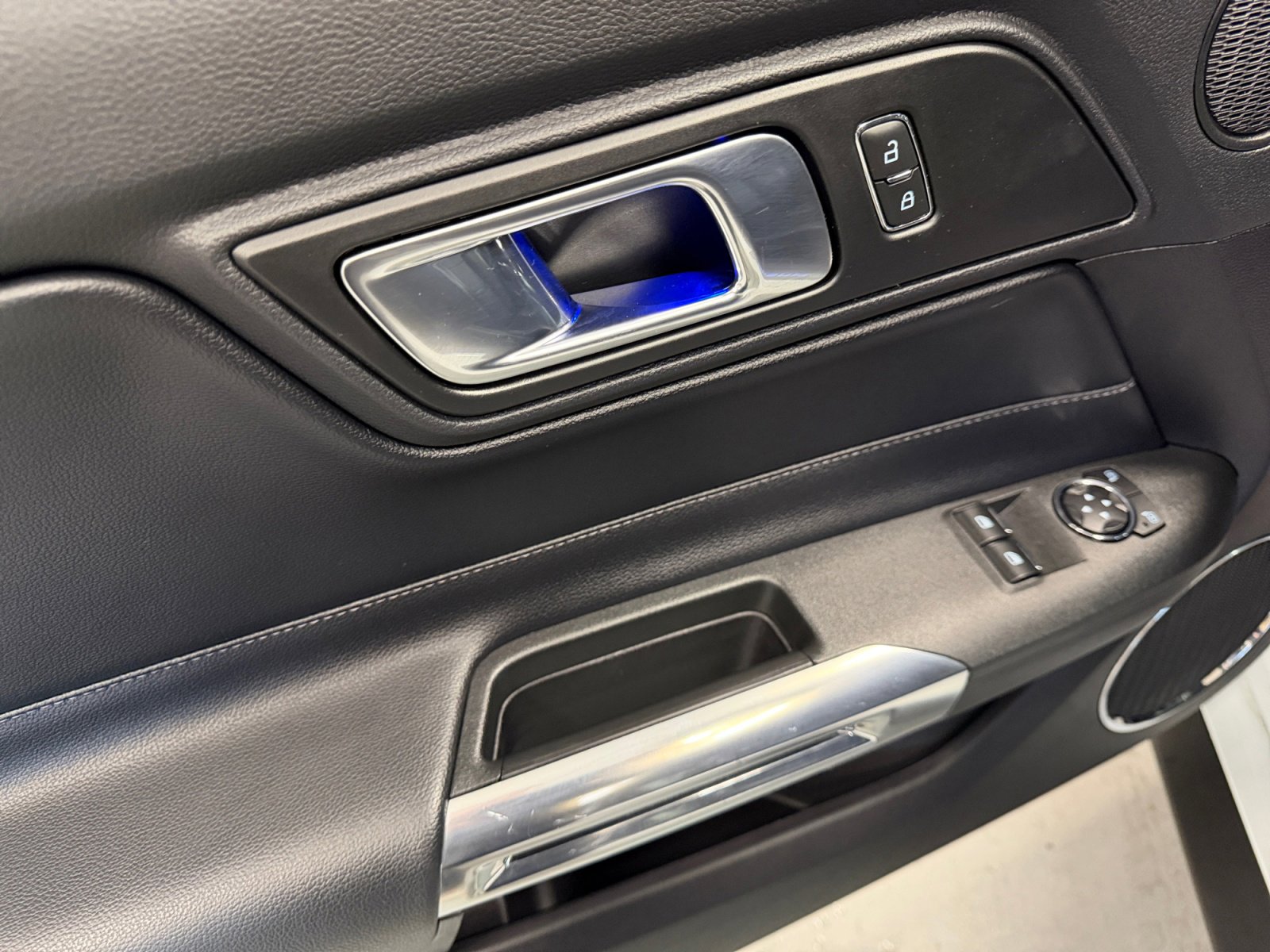 Used 2019 Ford Mustang GT Premium w/ GT Performance Package image 16