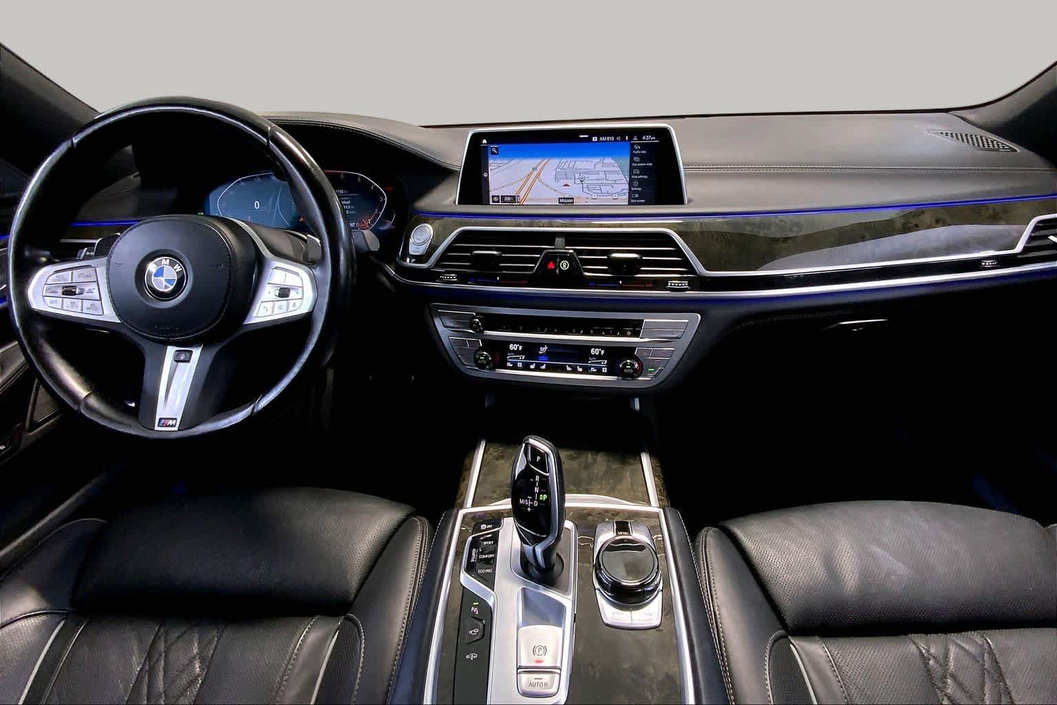 Used 2022 BMW 750i xDrive w/ Luxury Rear Seating Package AWD/4WD image 15