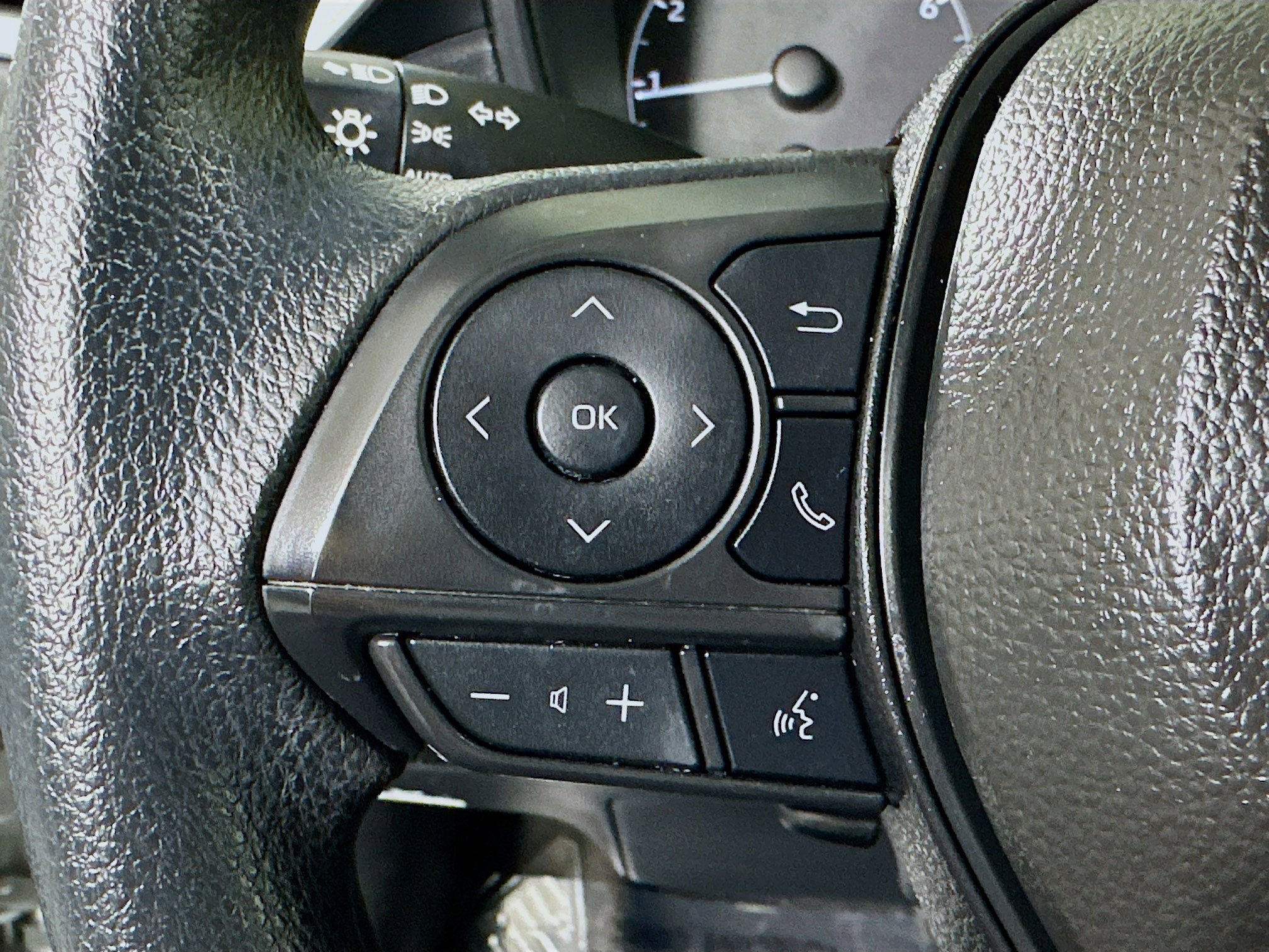 Used 2024 Toyota Corolla LE image 16