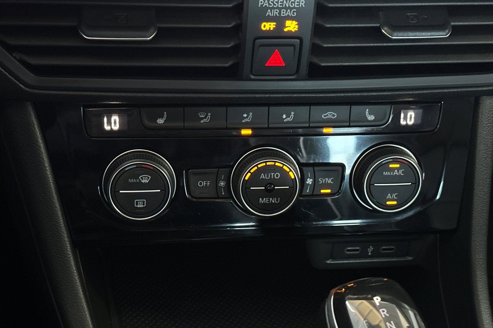 Used 2022 Volkswagen Jetta SE image 20