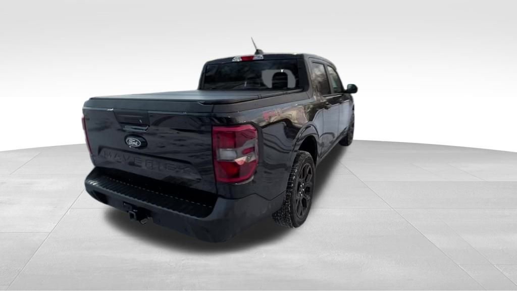 Used 2025 Ford Maverick XLT w/ Black Appearance Package image 5