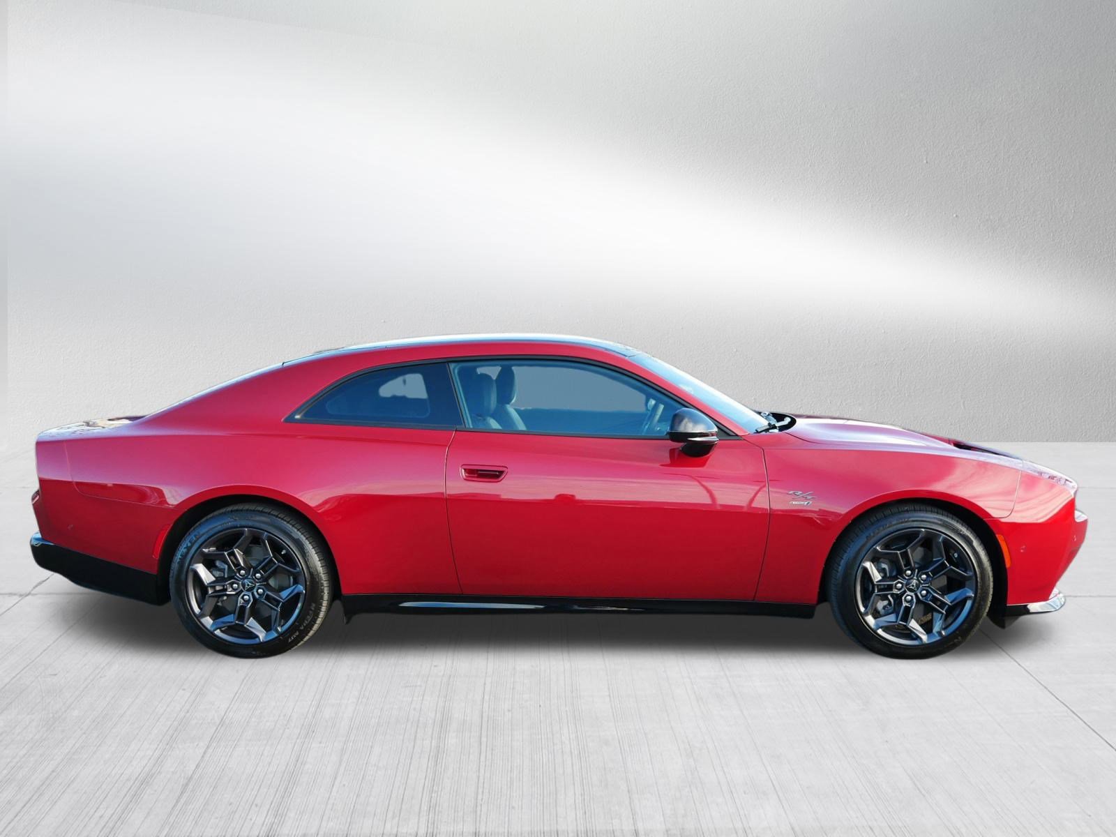 Used 2025 Dodge Charger R/T w/ Sun & Sound Package image 8