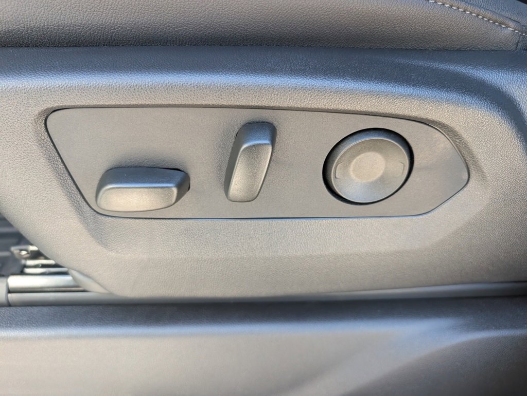 New 2026 GMC Sierra 2500 SLT image 10