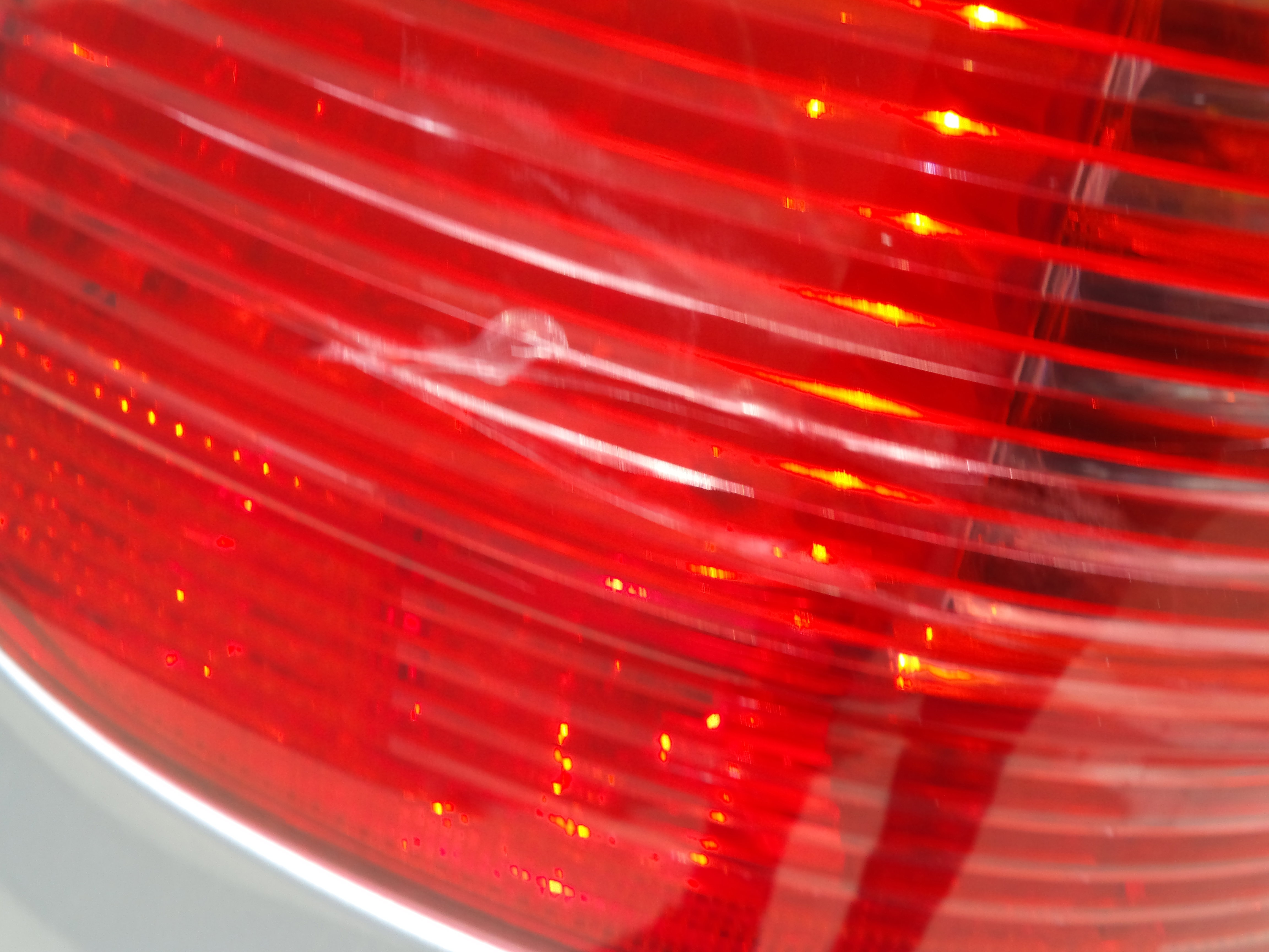 Used 2004 Porsche Cayenne Turbo image 57