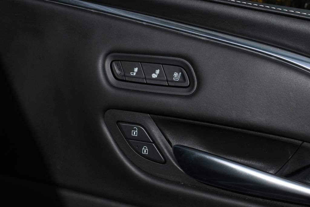 Used 2021 Cadillac Escalade Sport Platinum w/ Heavy-Duty Trailer Package image 38