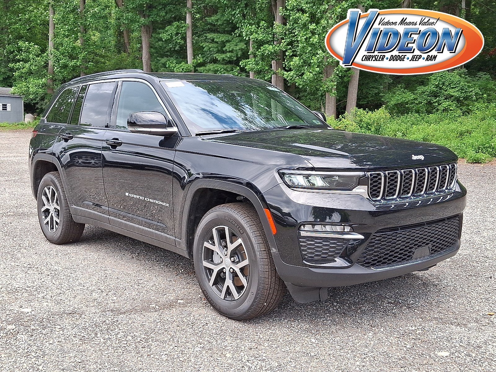 New 2025 Jeep Grand Cherokee Limited w/ Trailer Tow Package