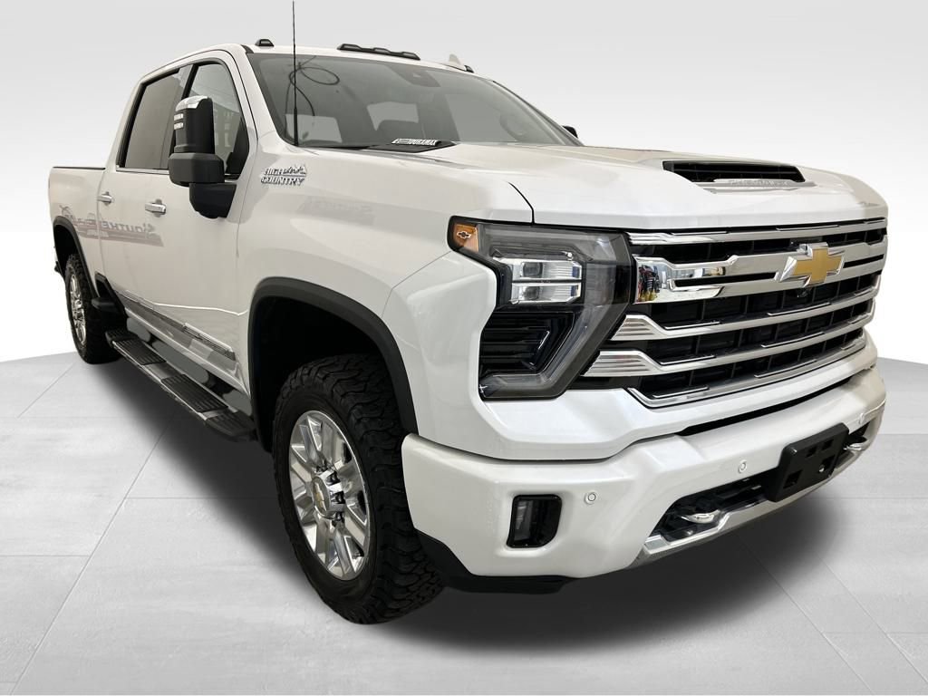 Used 2025 Chevrolet Silverado 2500 High Country w/ High Country Premium Package image 9