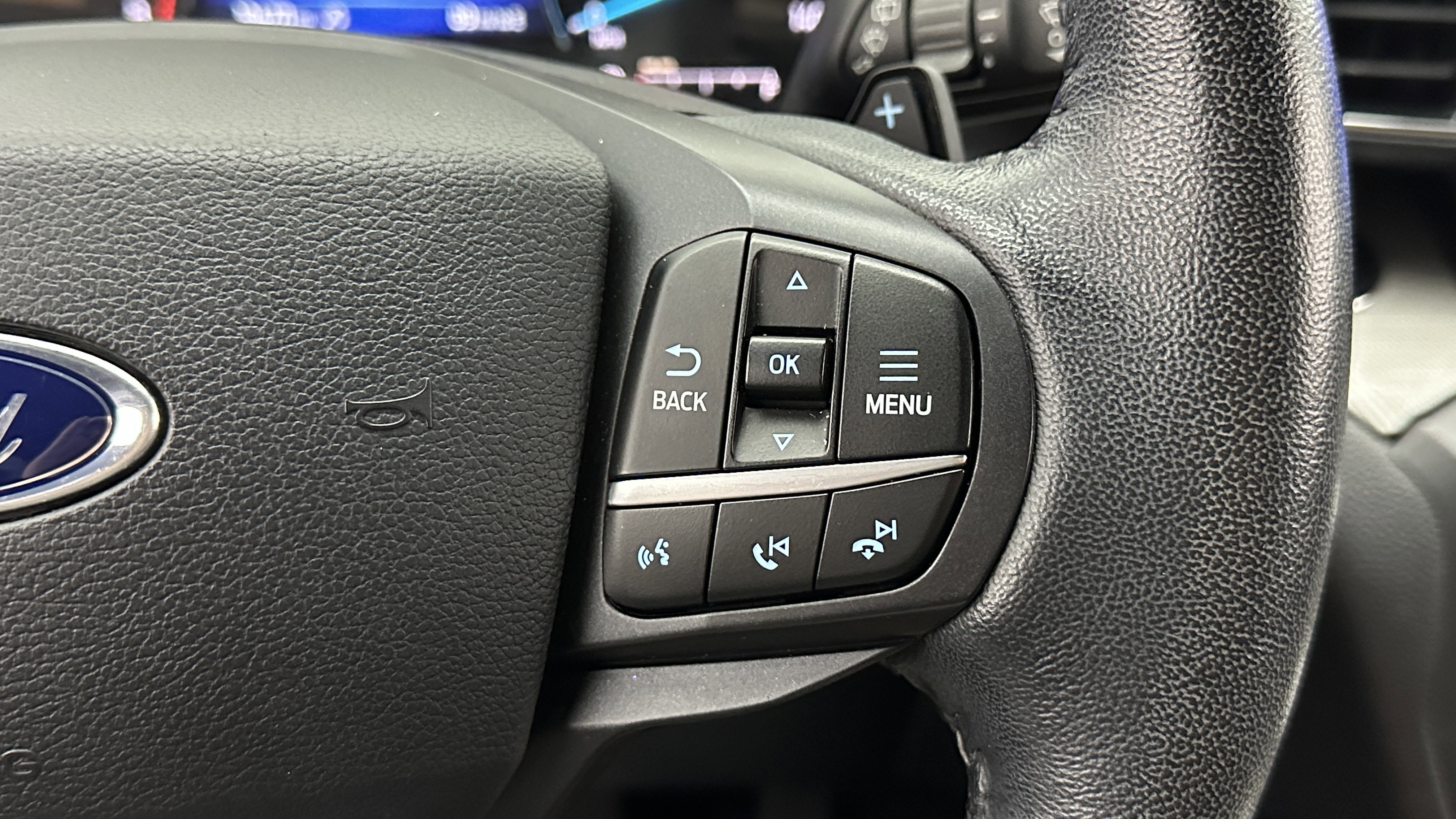 Used 2020 Ford Explorer XLT w/ Equipment Group 202A image 22