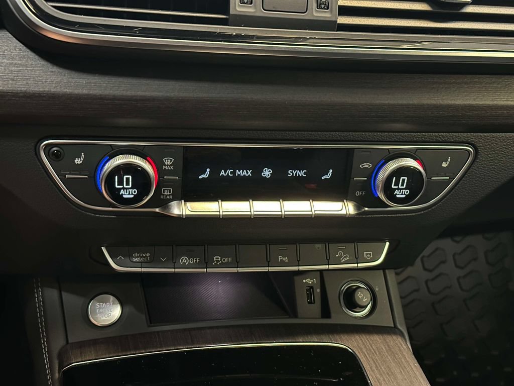 Used 2023 Audi Q5 2.0T Premium Plus w/ Premium Plus Package AWD/4WD image 18