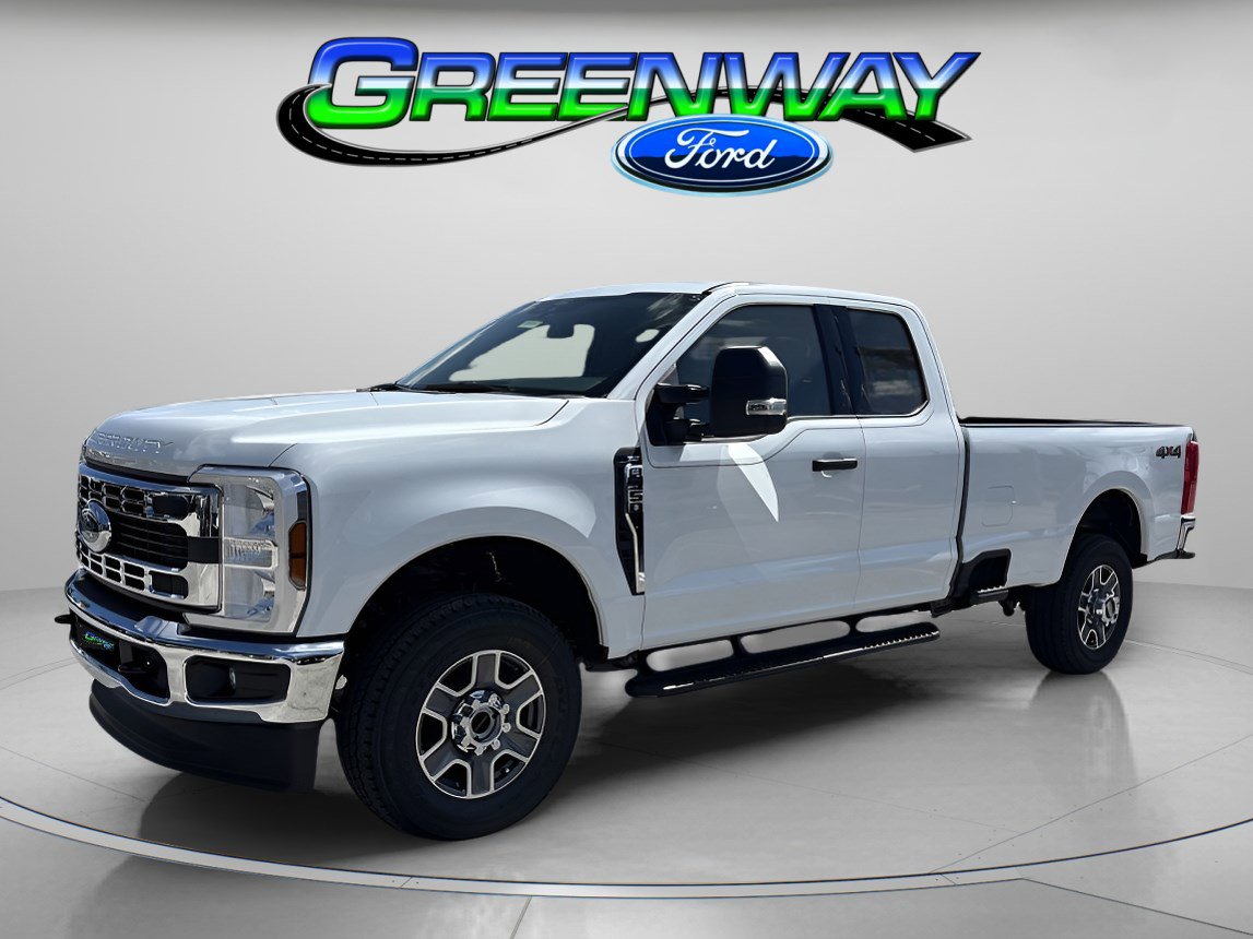New 2025 Ford F350 XLT