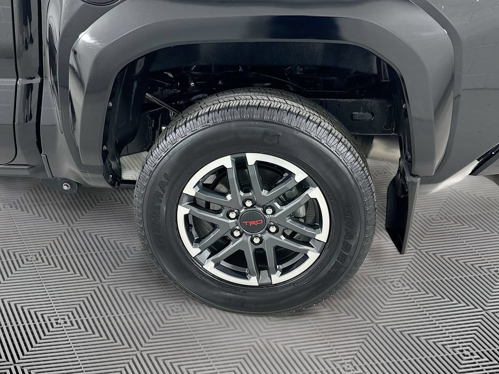 Certified 2024 Toyota Tacoma TRD Sport w/ TRD Sport Upgrade Package AWD/4WD image 26