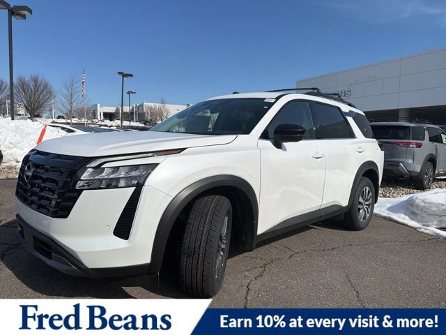 New 2026 Nissan Pathfinder SL image 3