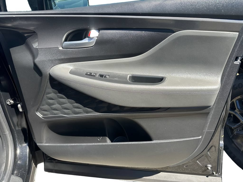 Used 2021 Hyundai Santa Fe SE FWD image 15