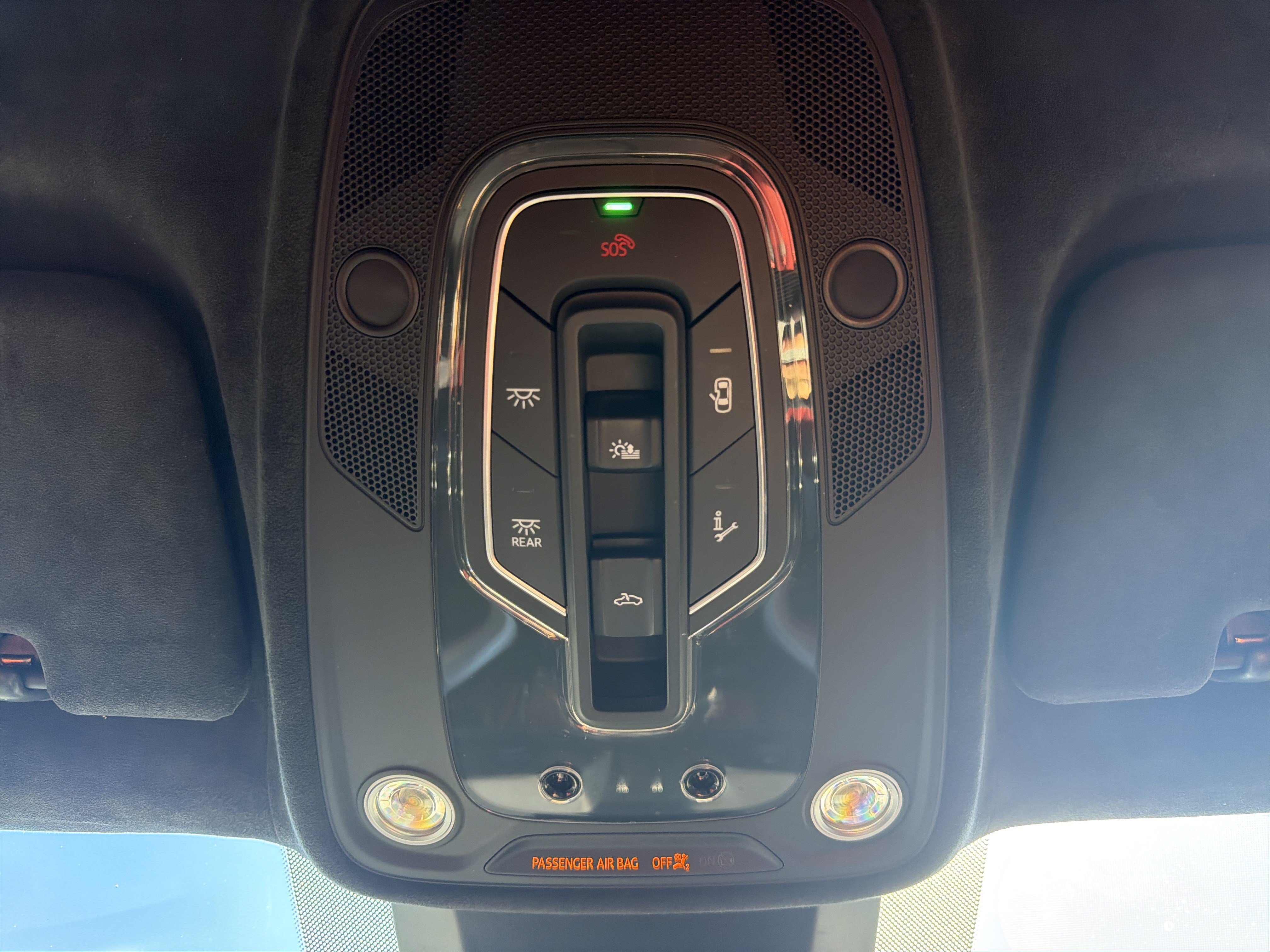 Used 2020 Lamborghini Urus AWD/4WD image 87