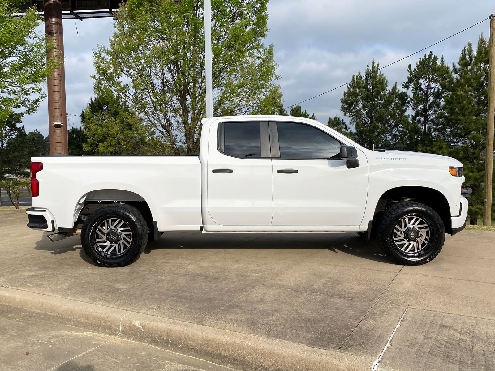 Used 2021 Chevrolet Silverado 1500 Custom image 7