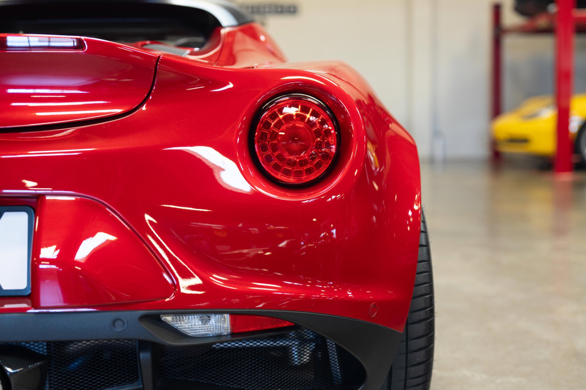 Used 2018 Alfa Romeo 4C Spider w/ Convenience Group - Spider image 38