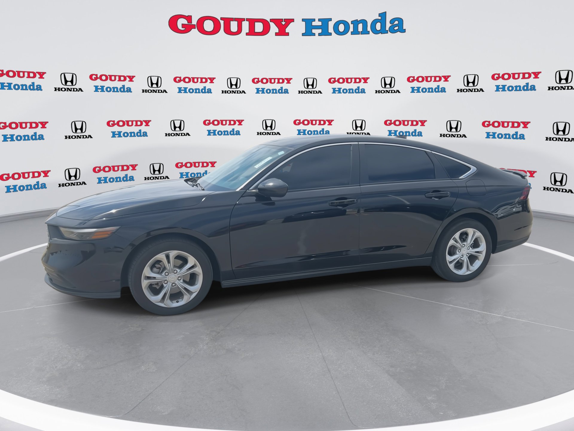 Used 2023 Honda Accord LX image 5
