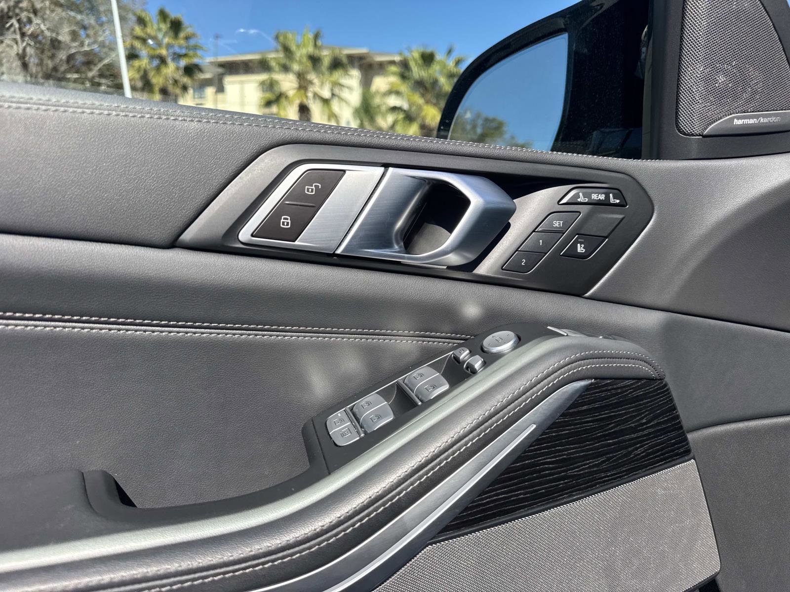 Used 2024 BMW X7 M60i image 19