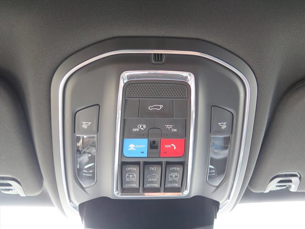 Used 2023 Jeep Wagoneer Series III w/ Premium Group I AWD/4WD image 20