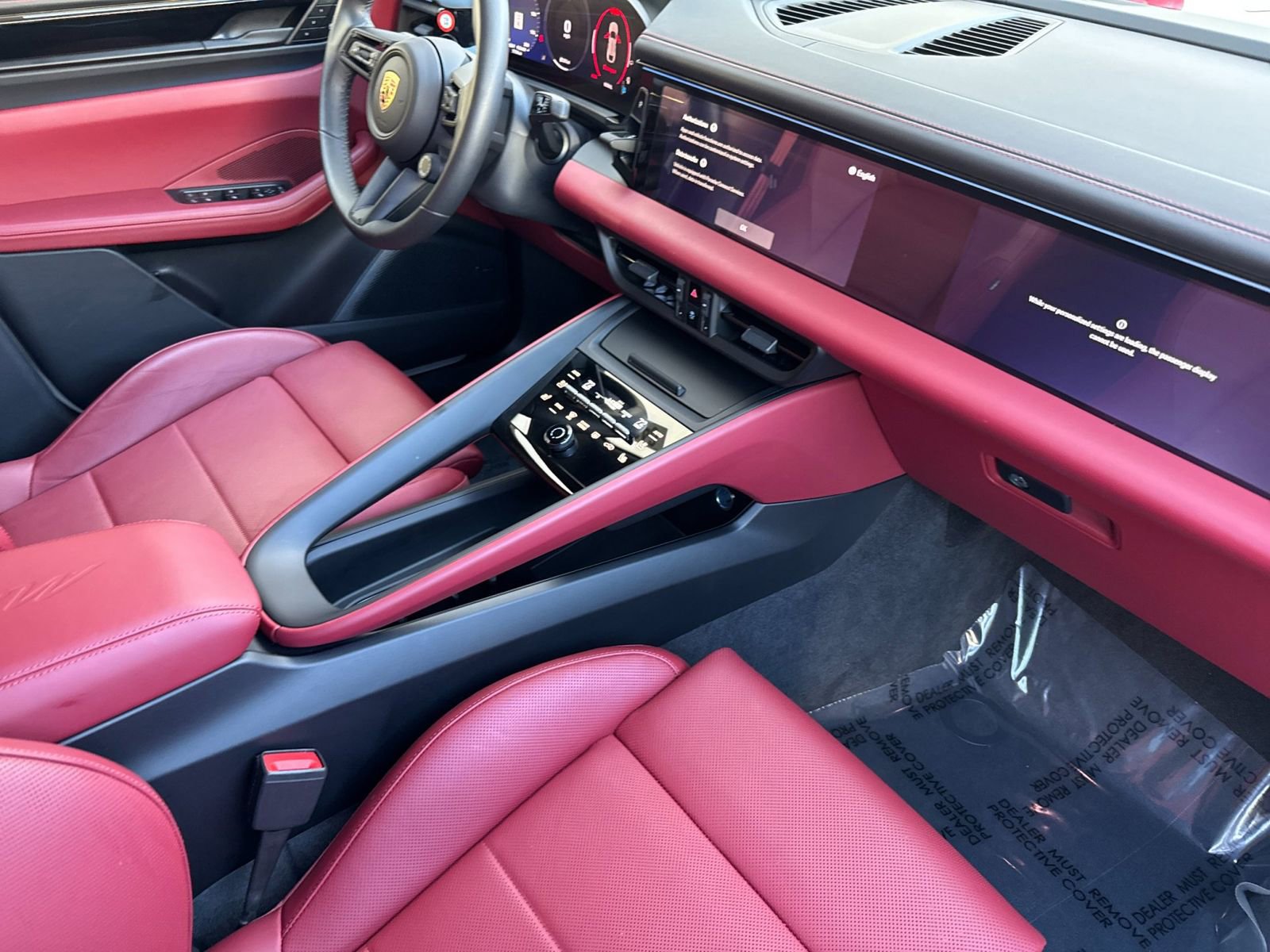 Certified 2025 Porsche Macan Electric image 18