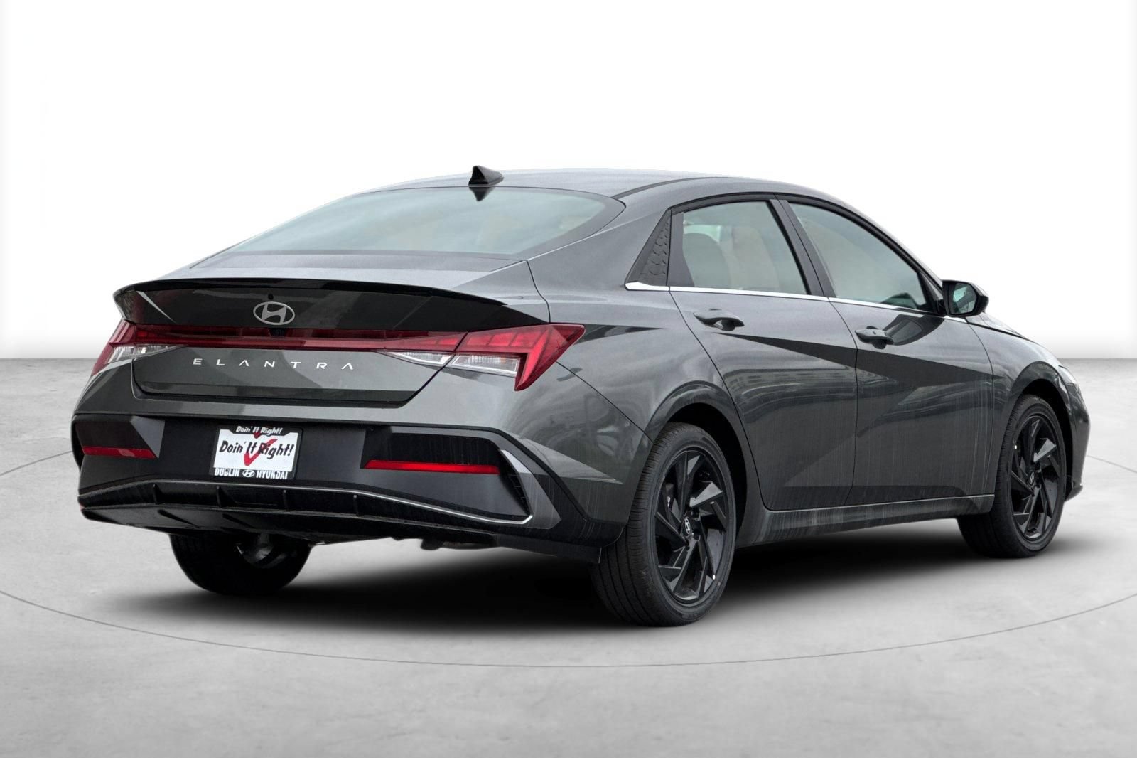 Certified 2026 Hyundai Elantra SEL Sport FWD image 8