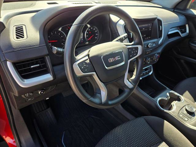 Used 2023 GMC Terrain SLE w/ Driver Convenience Package image 10