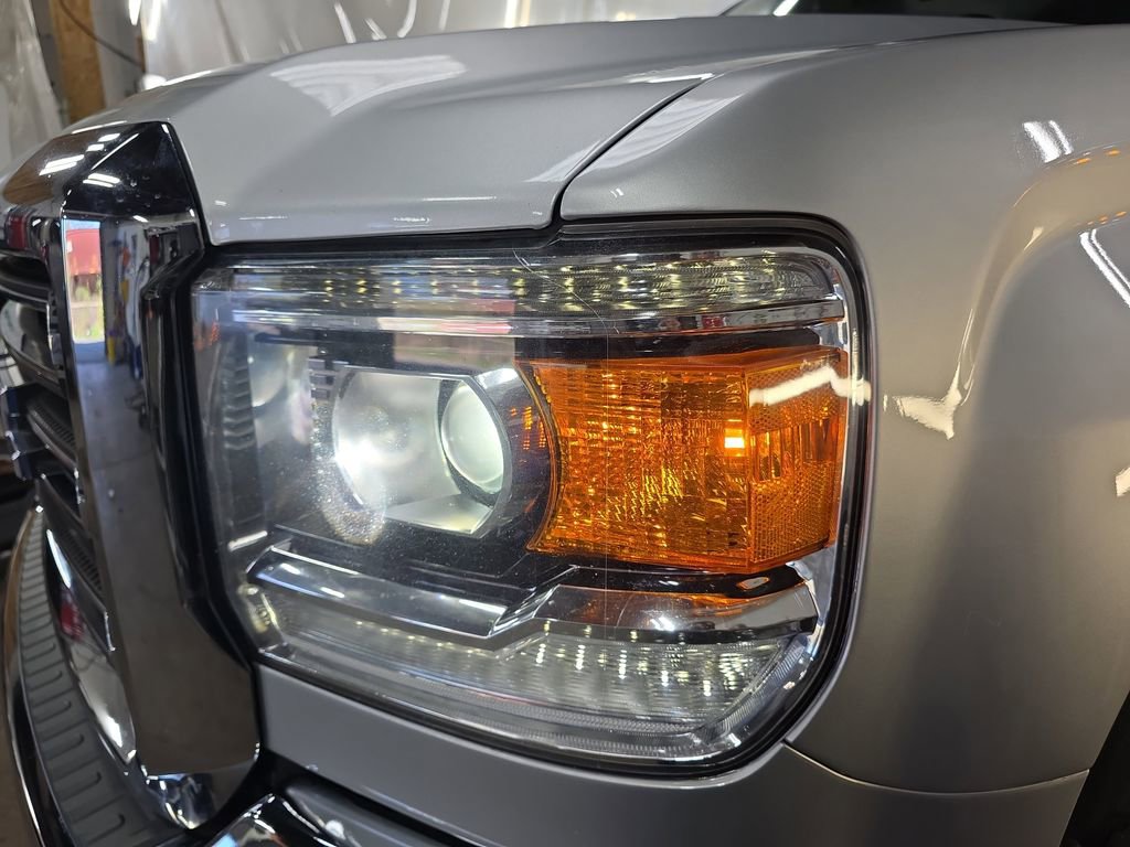 Used 2016 GMC Sierra 2500 SLT AWD/4WD image 31