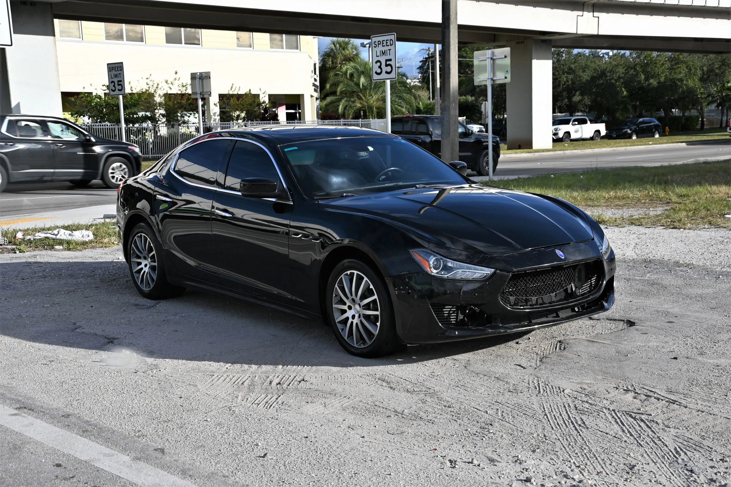 Used 2014 Maserati Ghibli S Q4 image 2