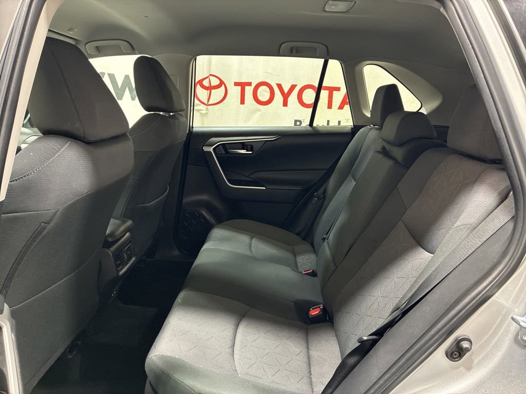 Used 2025 Toyota RAV4 XLE AWD/4WD image 20