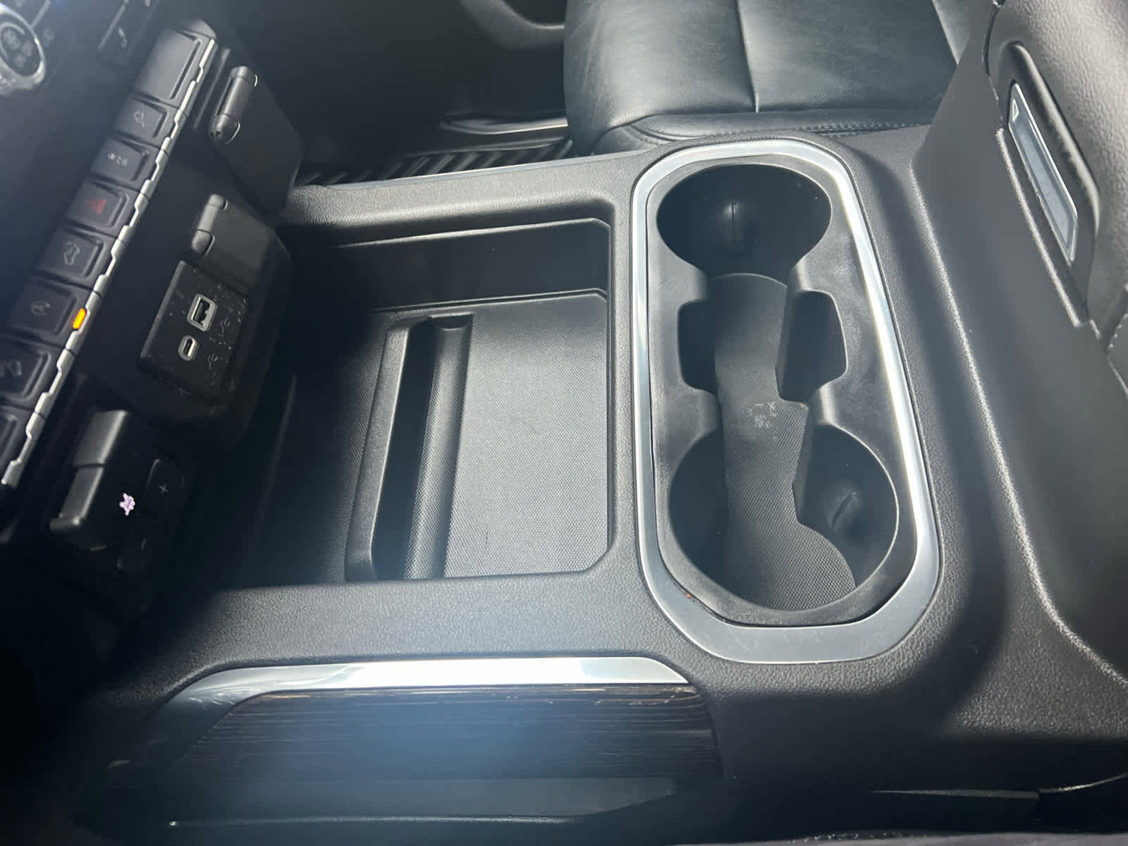 Used 2020 GMC Sierra 1500 Elevation w/ Elevation Value Package image 31