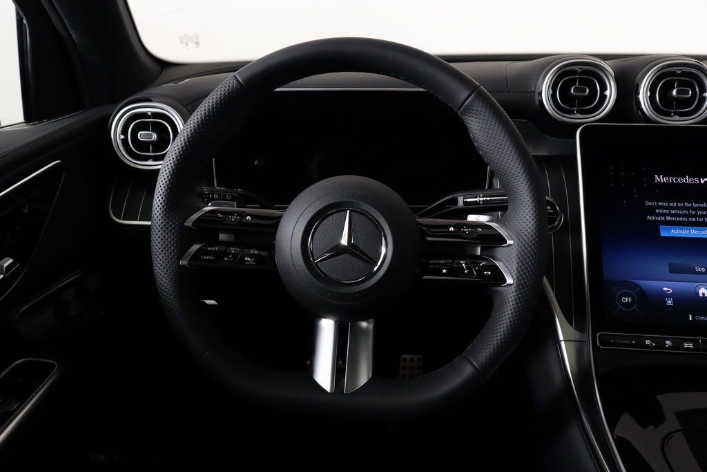 Used 2025 Mercedes-Benz GLC 350e GLC 350e image 18