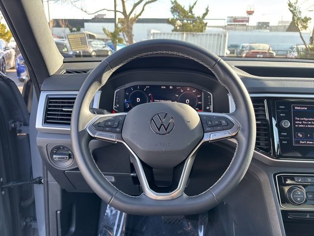 Used 2023 Volkswagen Atlas Cross Sport SE w/ Panoramic Sunroof Package image 16
