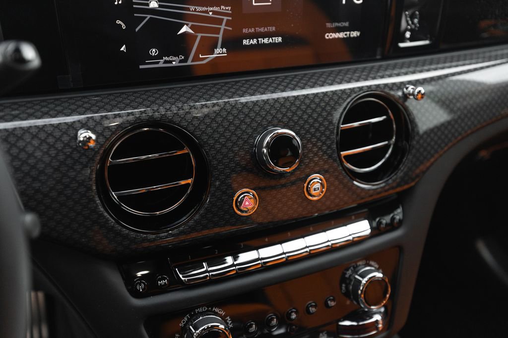Used 2025 Rolls-Royce Ghost Black Badge image 40
