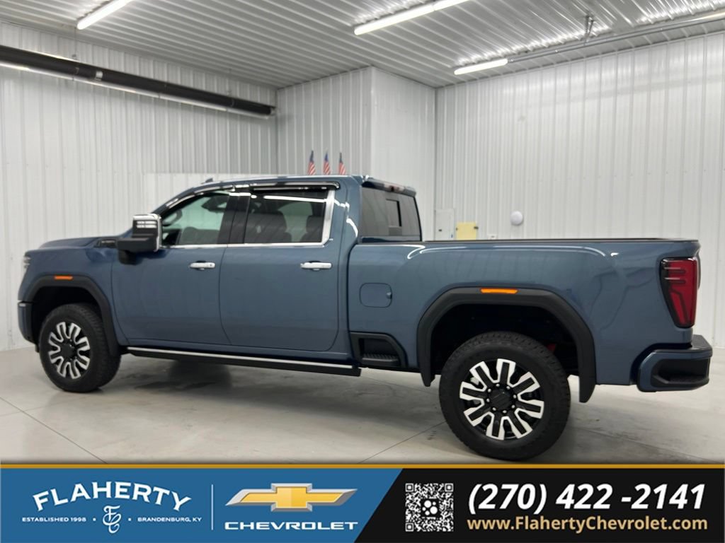 Used 2025 GMC Sierra 2500 Denali Ultimate AWD/4WD image 5