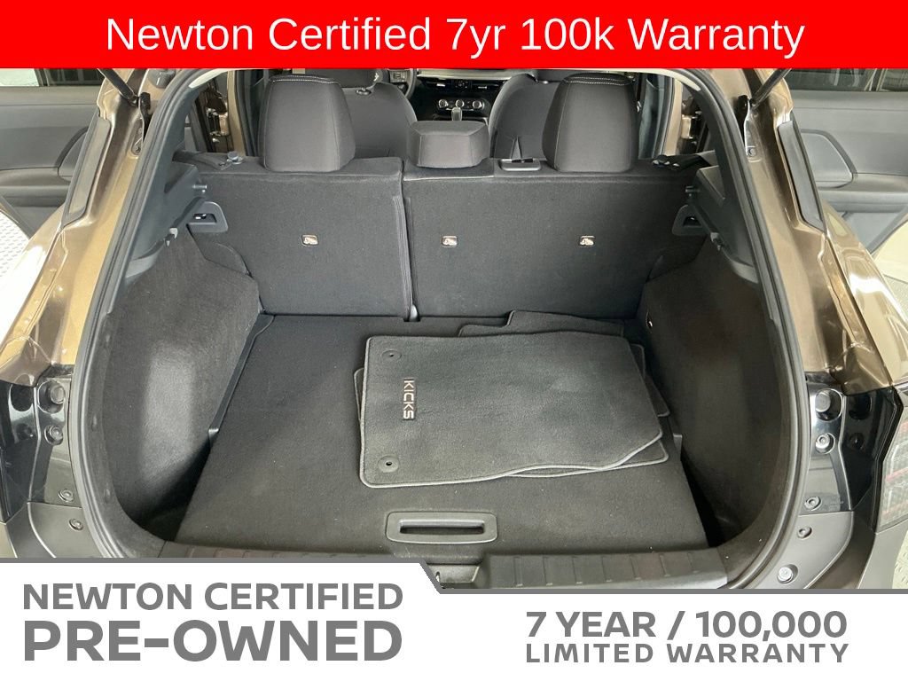 Used 2025 Nissan Kicks SV FWD image 18