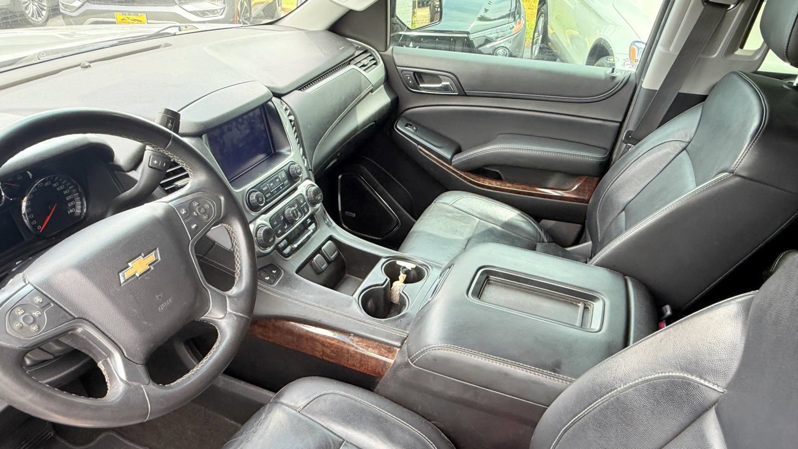 Used 2016 Chevrolet Suburban LT RWD image 11