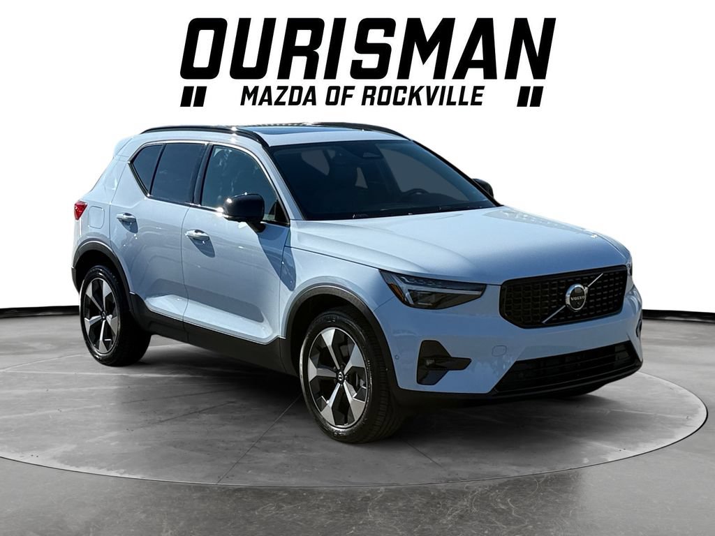 Used 2026 Volvo XC40 B5 Plus