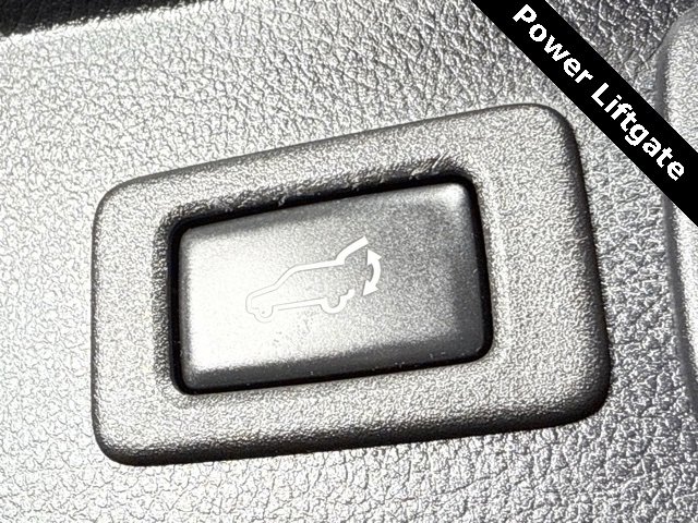 Used 2017 Subaru Forester 2.5i Premium image 16