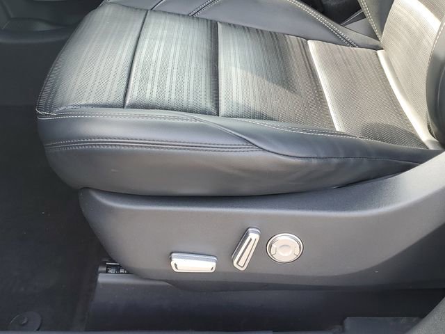 Certified 2024 Lincoln Nautilus Reserve w/ Equipment Group 202A image 13