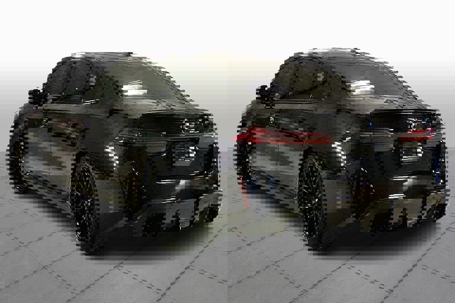 Used 2026 BMW M5 w/ Carbon Package image 11