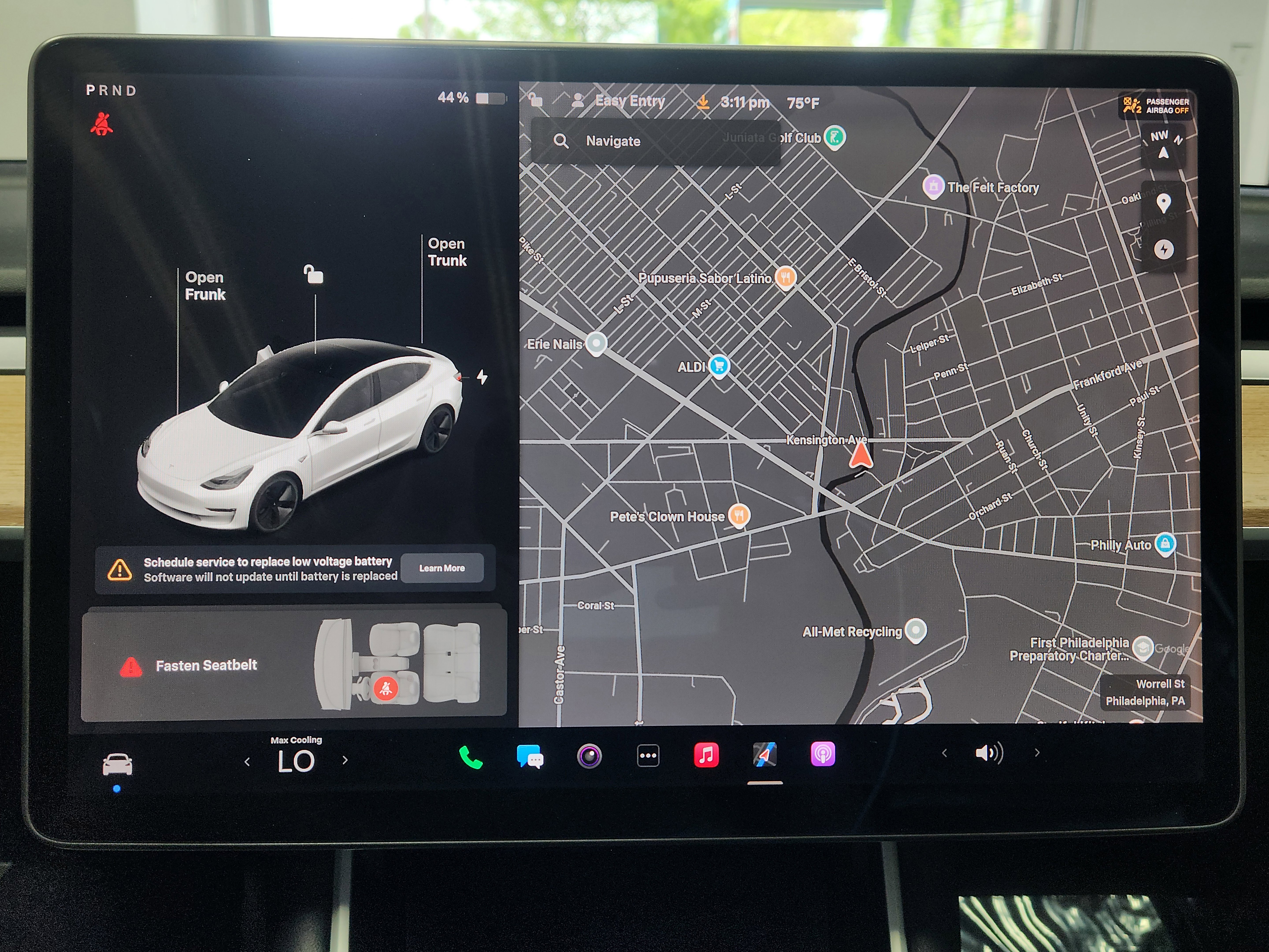 Used 2020 Tesla Model 3 Standard Range RWD image 19
