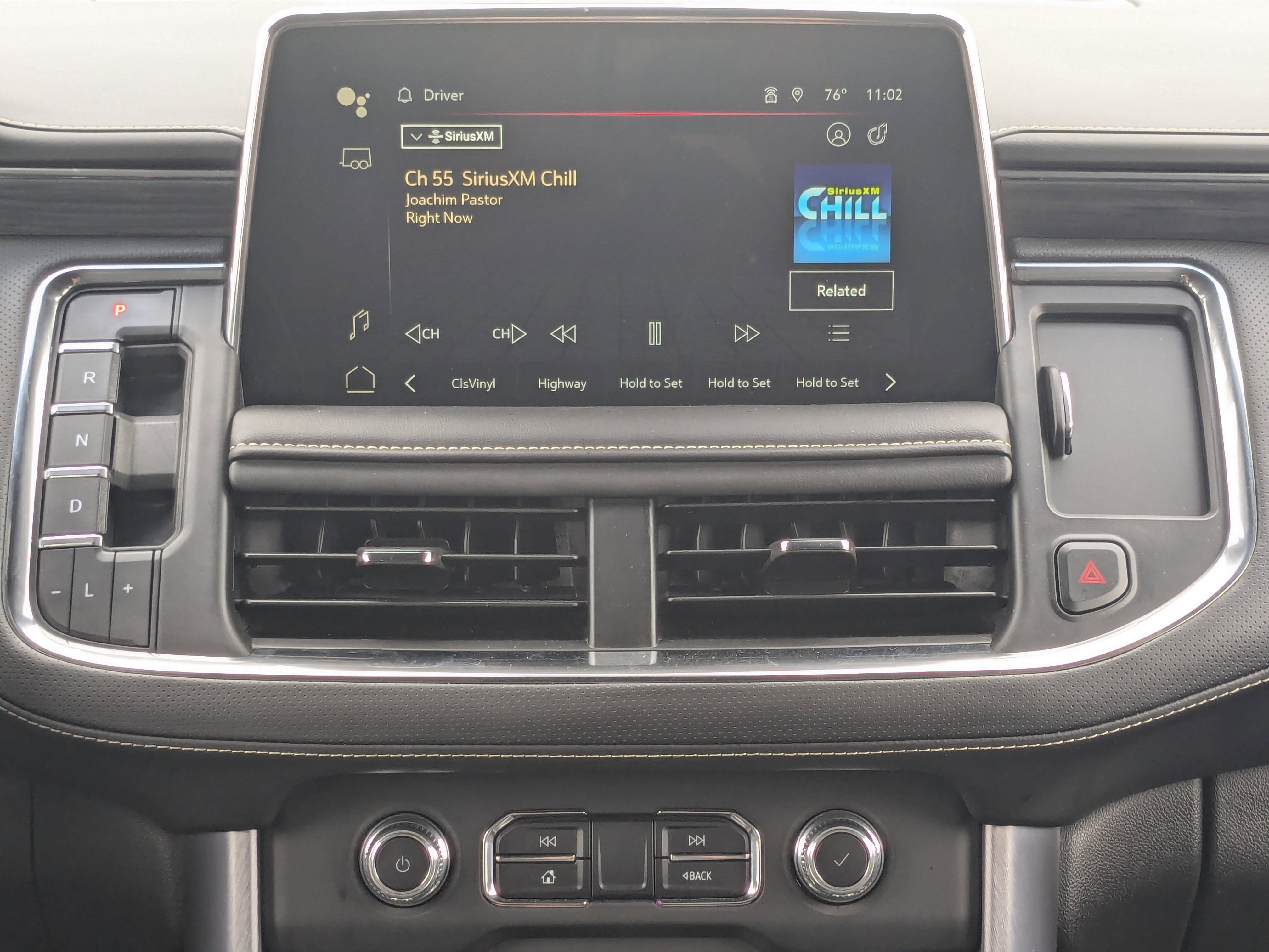 Used 2024 GMC Yukon SLT image 25