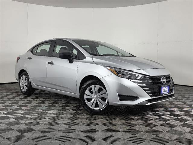 New 2025 Nissan Versa S w/ Trunk Package FWD image 1