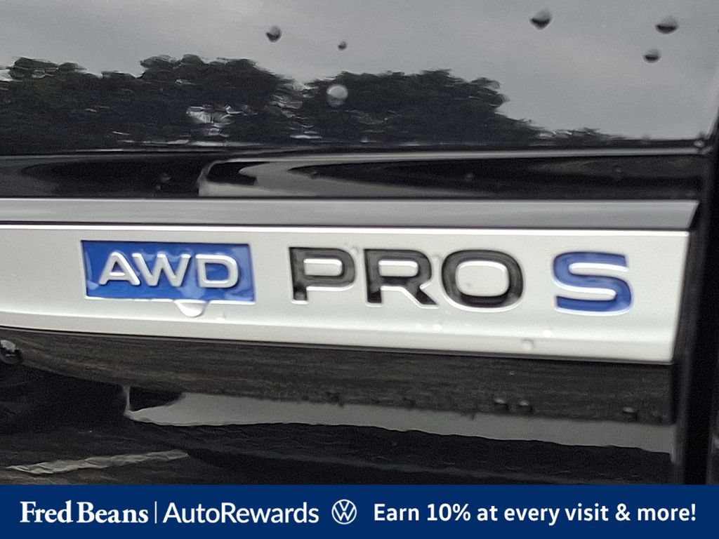 Certified 2025 Volkswagen ID.4 Pro S Plus AWD/4WD image 39