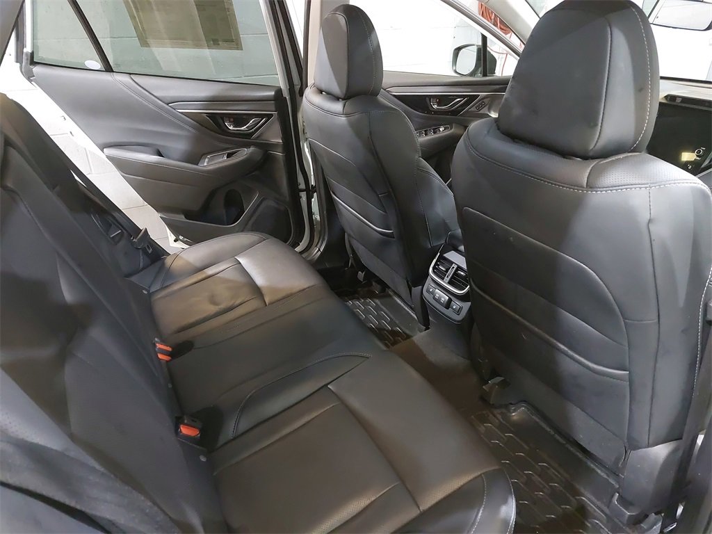 Used 2022 Subaru Outback Limited image 11
