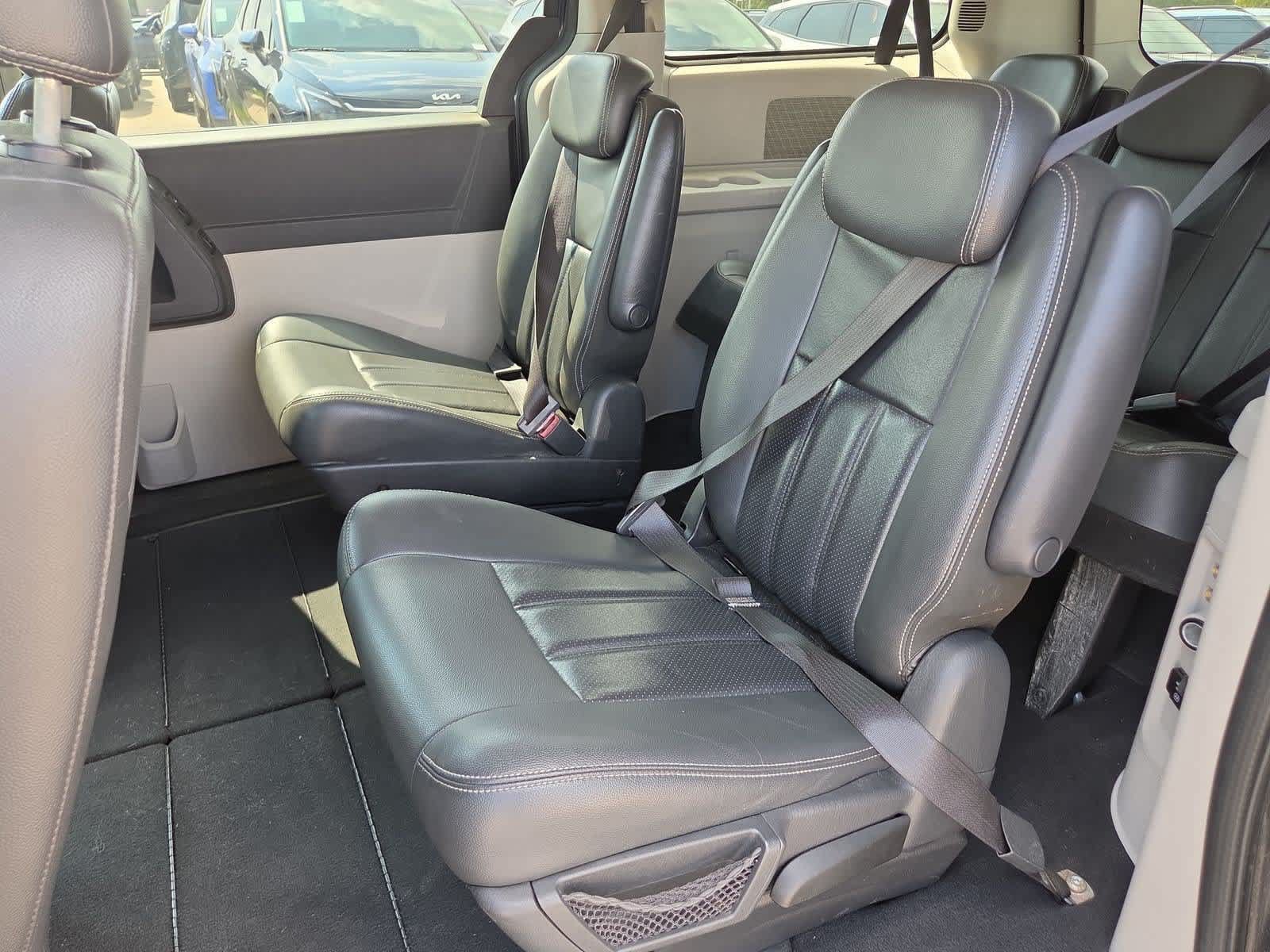 Used 2009 Dodge Grand Caravan SXT FWD image 18