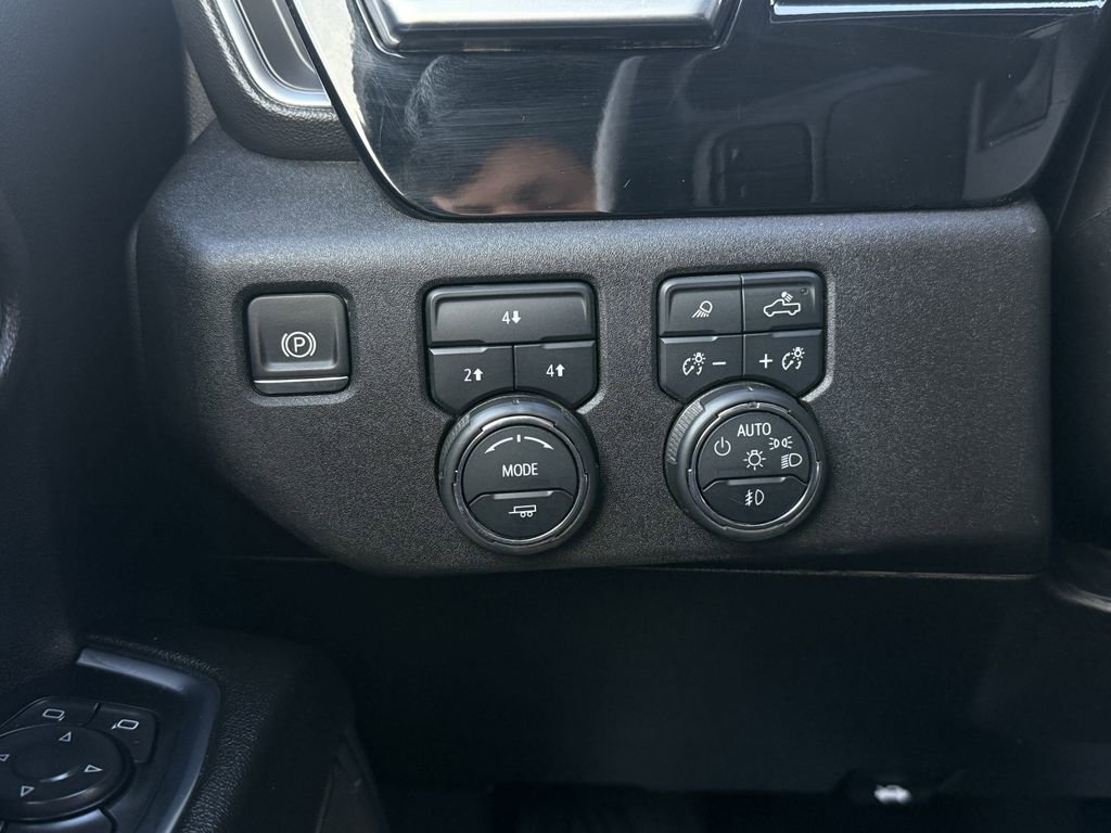 Used 2024 Chevrolet Silverado 3500 LT w/ All Star Edition image 14