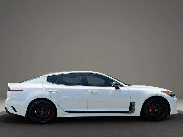 Used 2018 Kia Stinger GT2 image 4